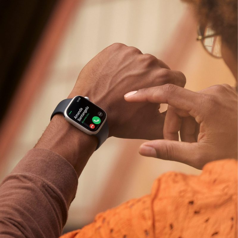 Apple Nike Watch Series 8 GPS Midnight Aluminum Case - Image 4